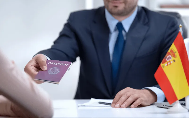 Non-EU family members applying for residency in Spain with EU relatives in 2025